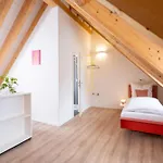 Bunter Hund - Ganzes Historisches Altstadthaus